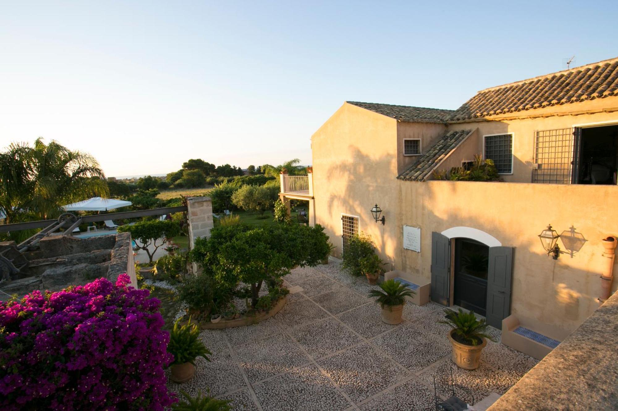 Bed and Breakfast Baglio Sant'Andrea Valderice Exterior foto
